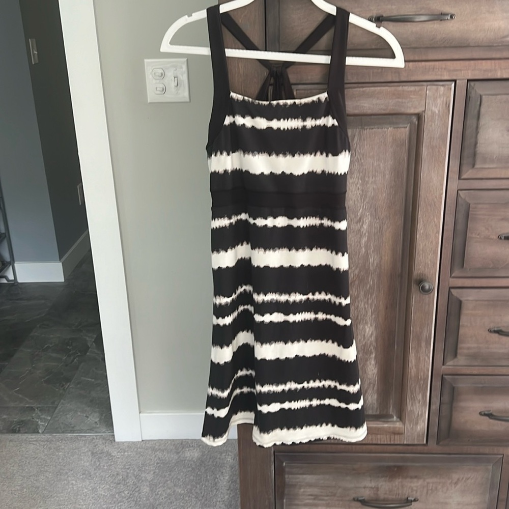 EUC Soybu dress with built in shelf bra